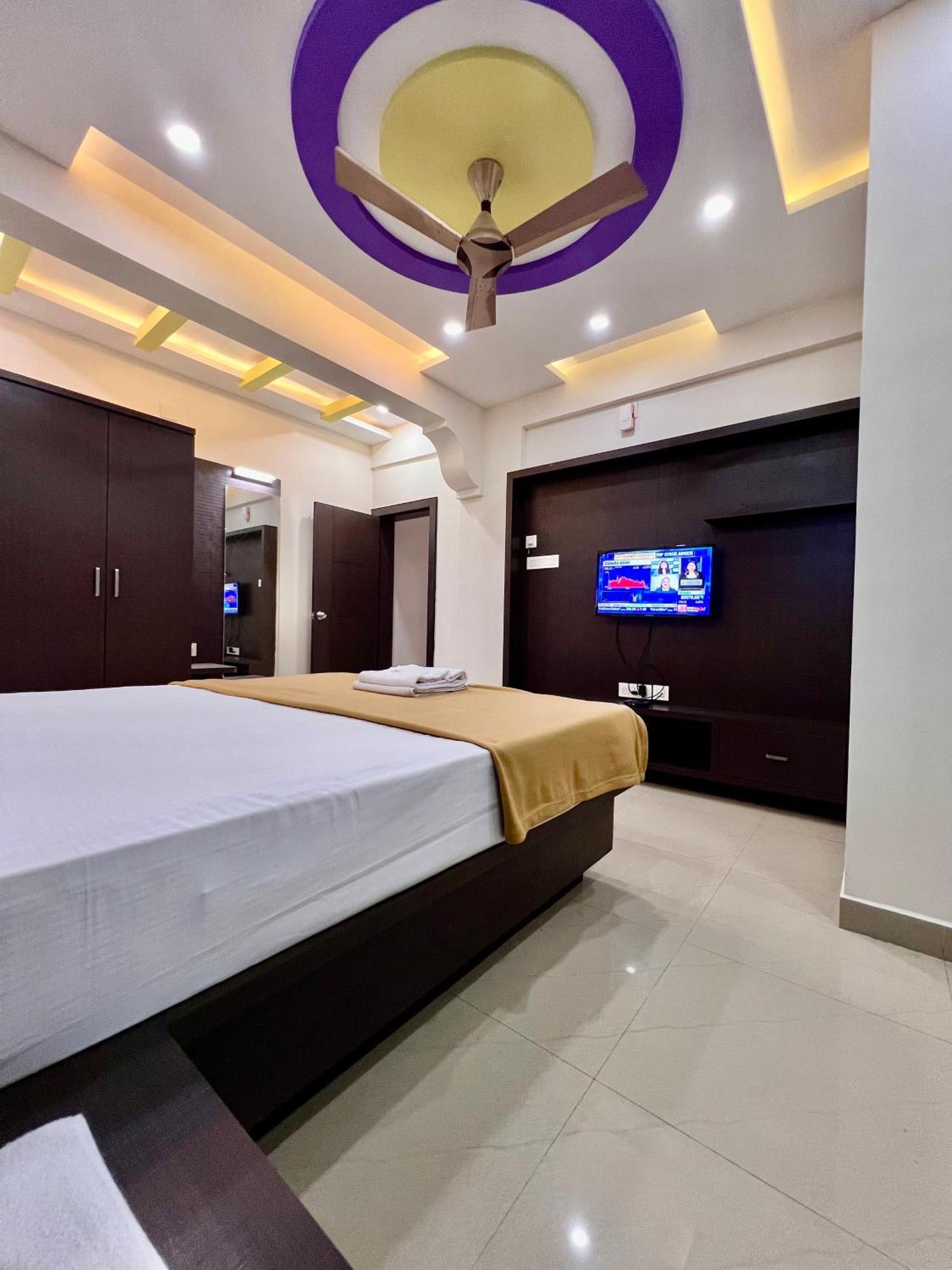 Hotel Ratna Sagar à Manipal Extérieur photo